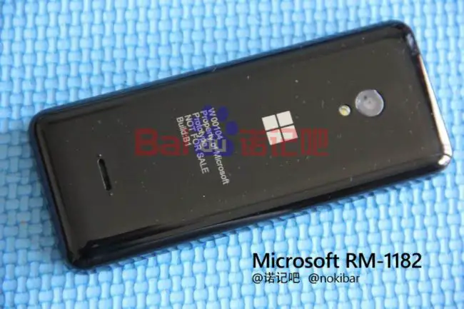 microsoft-feature-phones (3)